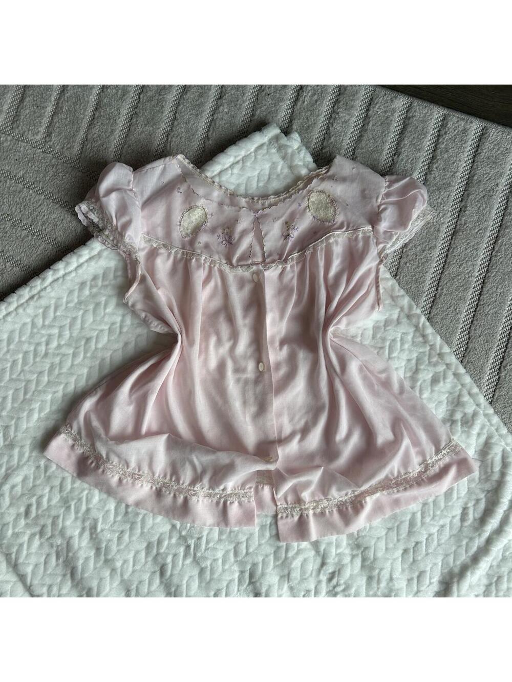 Pink babydoll blouse with lace trim and embroidered details #fairycore